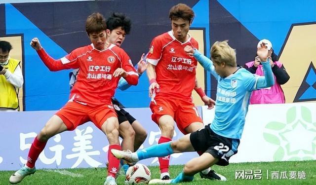 大连人越战越勇，连胜继续领跑