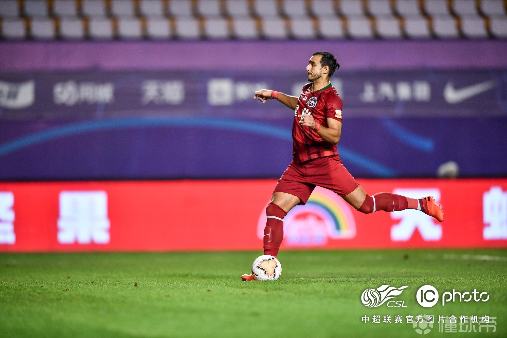 广州富力客场硬仗，获得宝贵一分的简单介绍