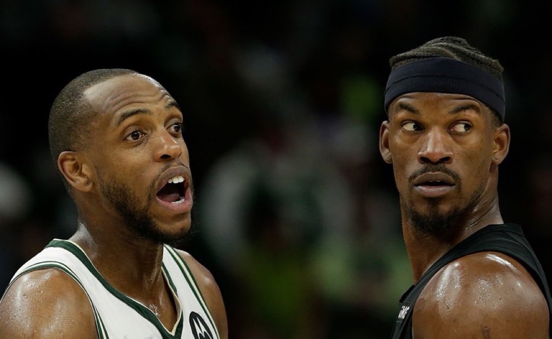 爱游戏亚洲官网-雄鹿队主场稳固利剑，米德尔顿全面光影组织作坊的简单介绍