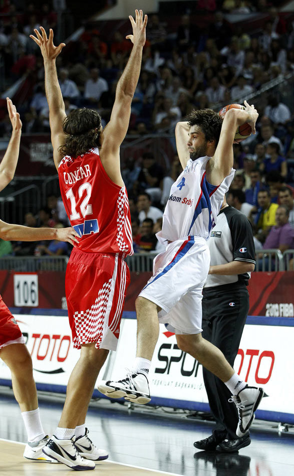 包含西班牙男篮不敌塞尔维亚，遗憾止步八强的词条