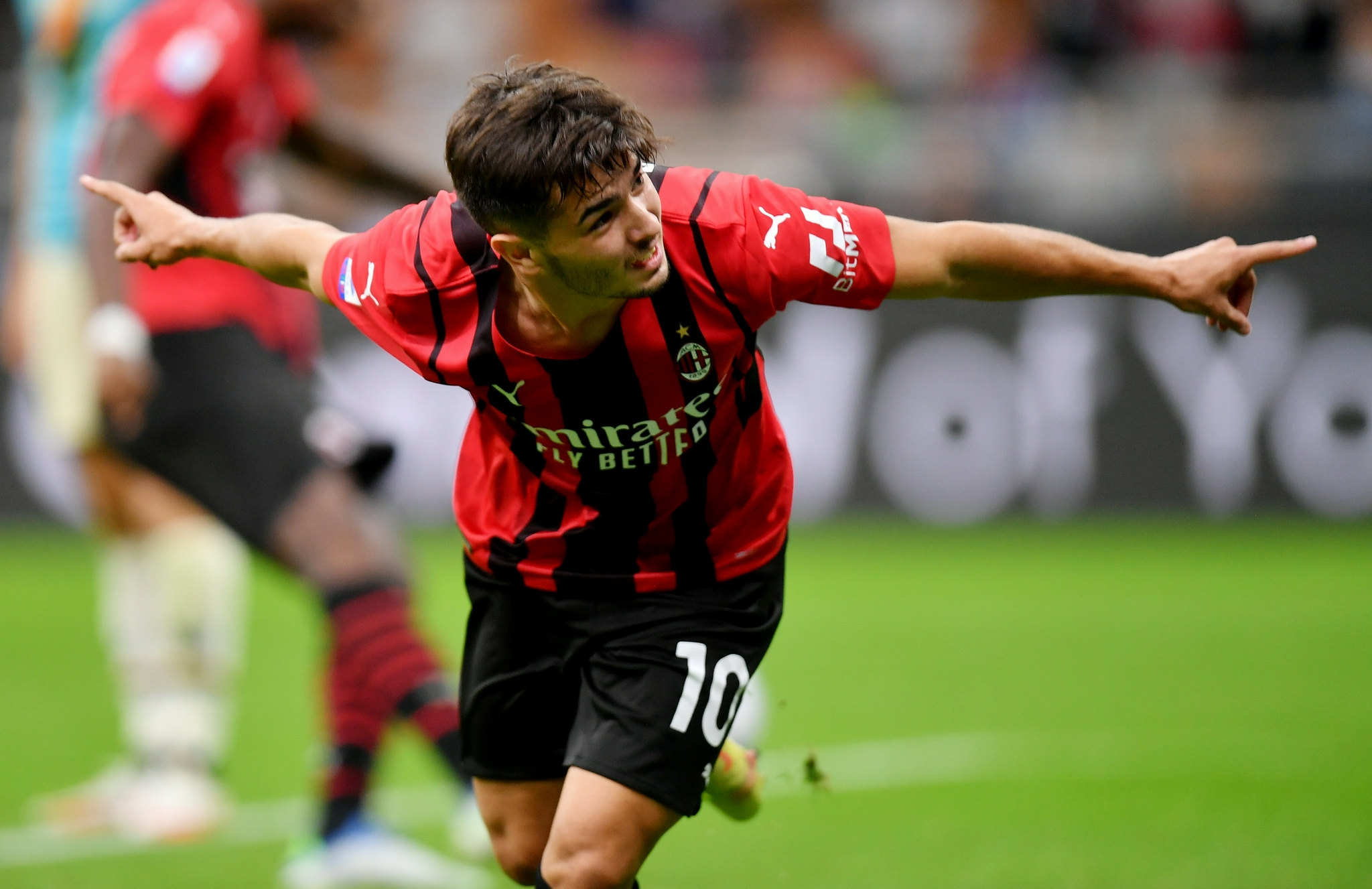 爱游戏网页版登录入口-哥伦比亚后卫宣布退役，球迷纷纷送上祝福的简单介绍