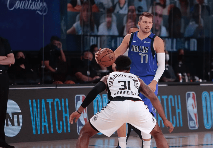 爱游戏中国官网-关于北京首钢快船篮球急需调整，迎接新挑战的信息