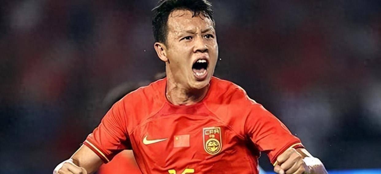 爱游戏登录入口-精神赛龄，足球场上的不败传奇的简单介绍