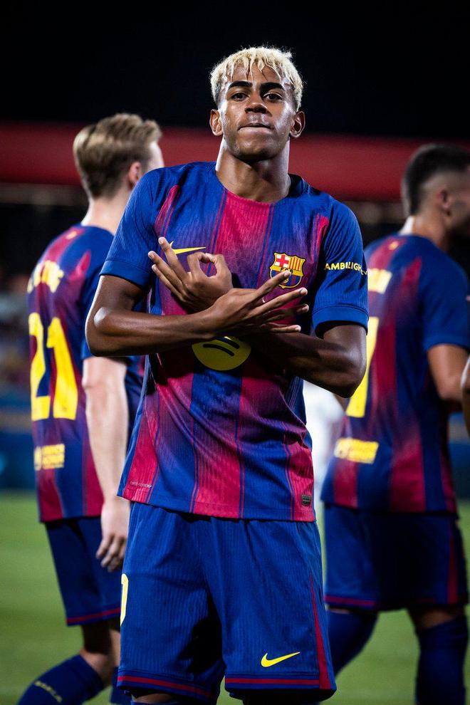 新人崛起！年轻球员亮相西甲联赛瞬间成为焦点的简单介绍