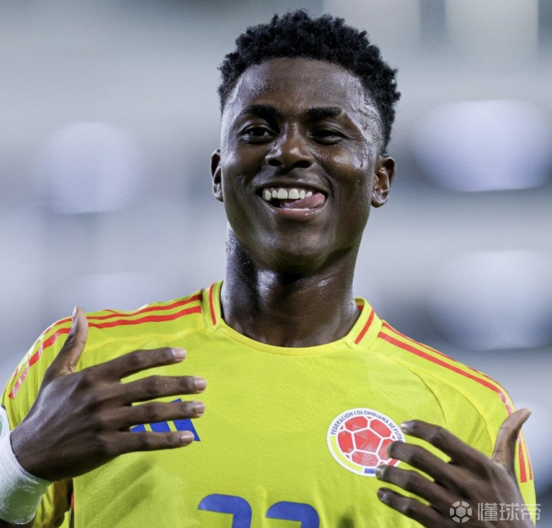 爱游戏app下载-关于比利亚雷亚尔主帅因伤离队，球队受影响的信息